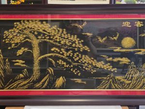 Tranh nhung kim sa -Tùng Nghênh Khách - k011